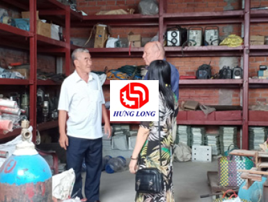 PHÓ TỔNG GIÁM ĐỐC FRONTMATEC ĐAN MẠCH ĐẾN THĂM CƠ KHÍ HƯNG LONG